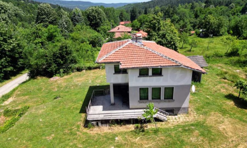 Продава КЪЩА в област Ловеч, гр. Априлци - 122 кв.м / 59 500 € » 116 371.89 лв., СУПРИММО ОФИСИ В СТРАНАТА