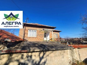 Продава къща област Пазарджик с. Елшица - [1] 