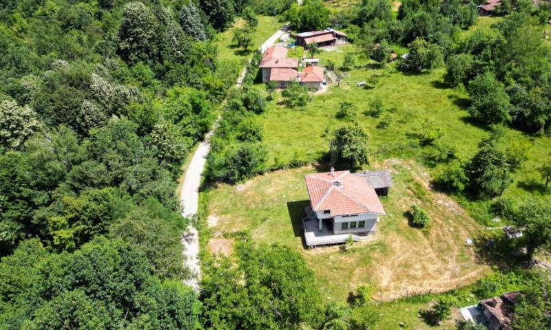 Na prodej  Dům oblast Loveč , Aprilci , 122 m2 | 22593924 - obraz [5]