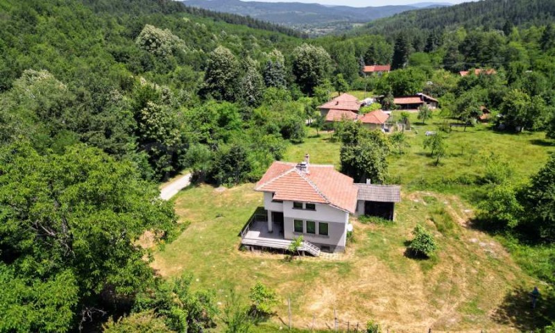 Na prodej  Dům oblast Loveč , Aprilci , 122 m2 | 22593924 - obraz [3]