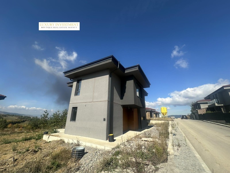 Til salgs  Hus region Pernik , Kladnitsa , 263 kvm | 20323406 - bilde [2]
