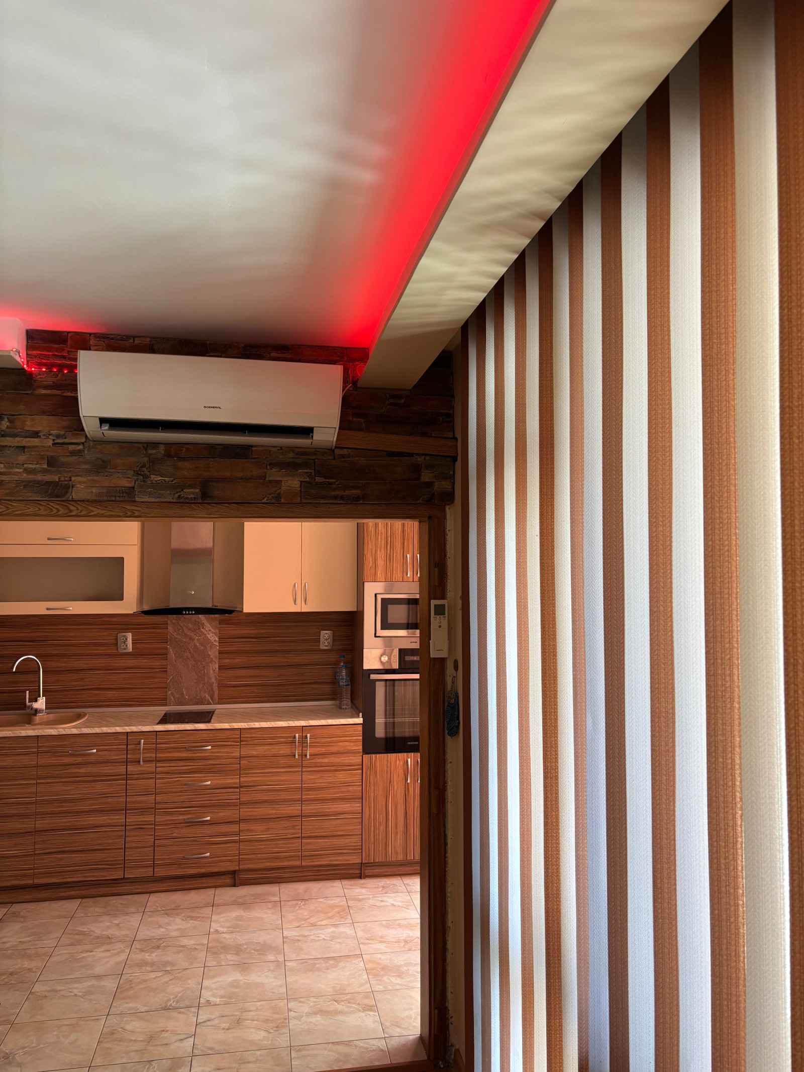 Продава 3-СТАЕН, гр. Стара Загора, Център, снимка 8 - Апартаменти - 55937683