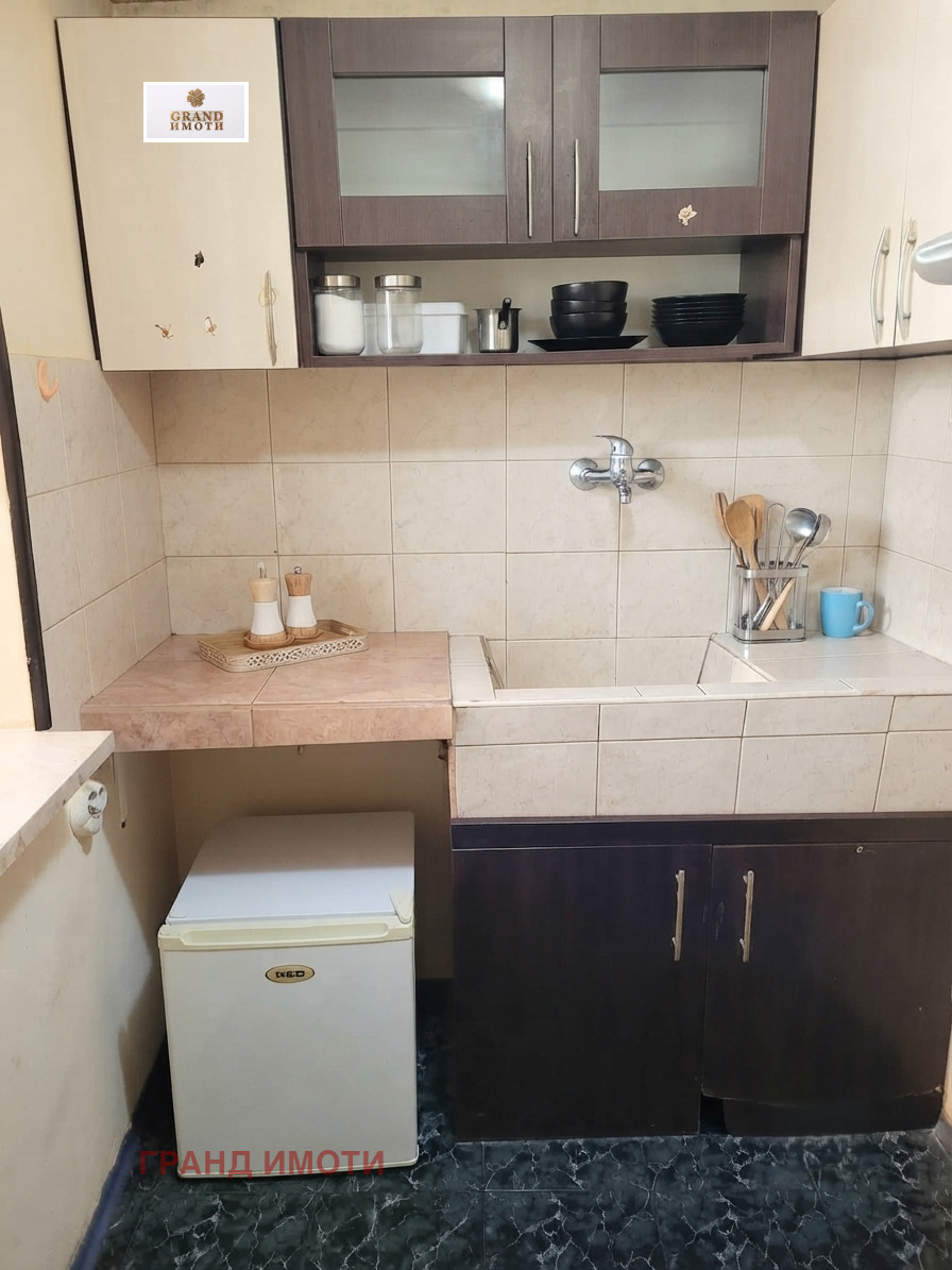 Продава АТЕЛИЕ, ТАВАН, гр. Русе, Дружба 2, снимка 10 - Апартаменти - 55123454