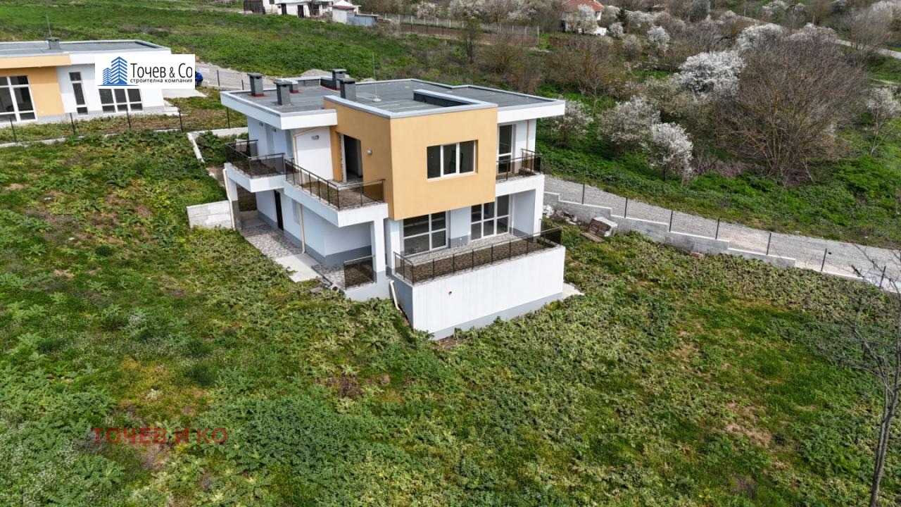 Продава КЪЩА, с. Черни връх, област Бургас, снимка 2 - Къщи - 42549909