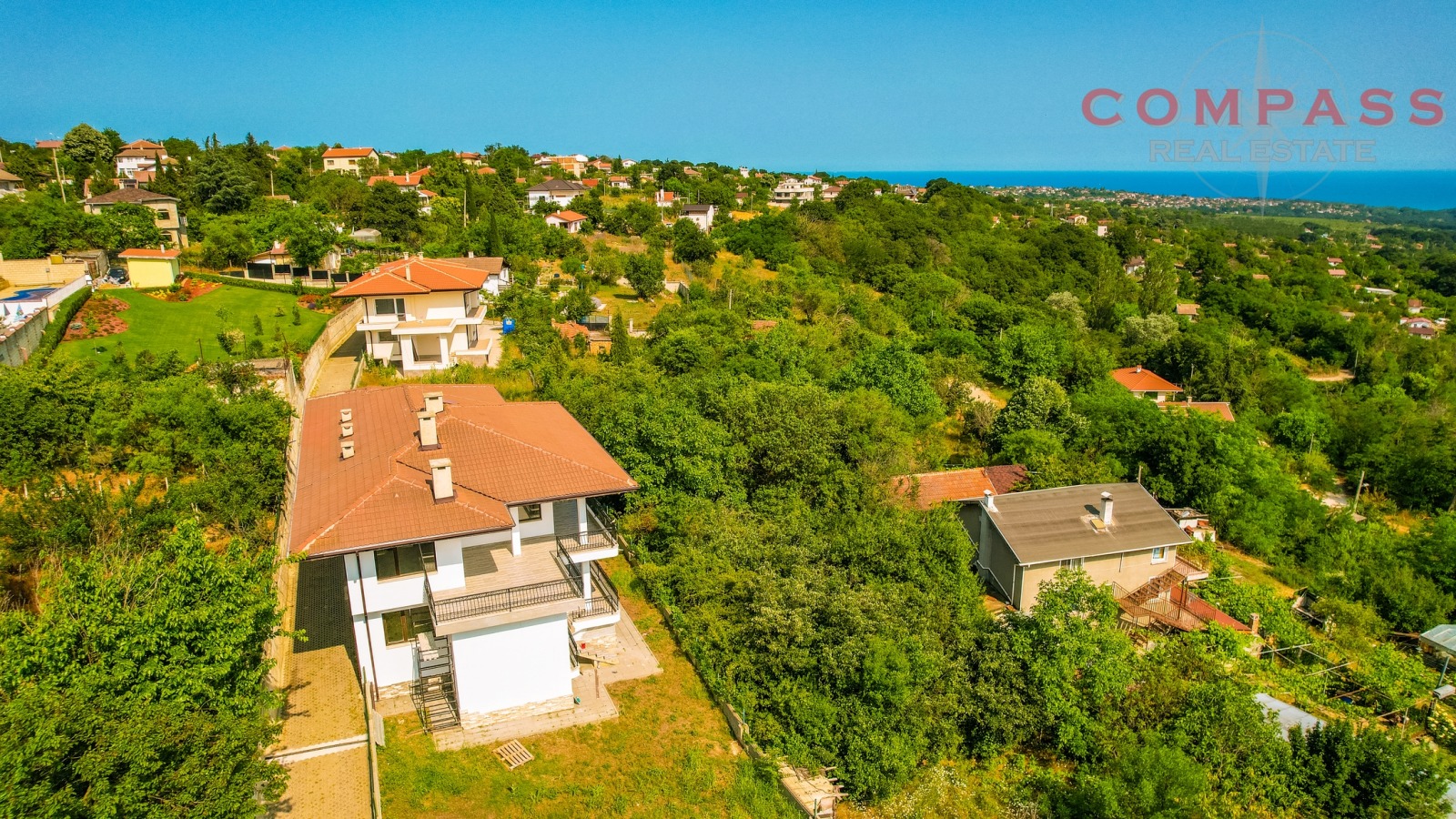 Продава КЪЩА, гр. Варна, м-т Боровец - юг, снимка 2 - Къщи - 50945410