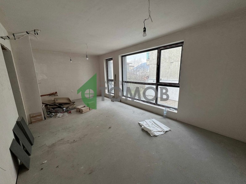 Продава 2-СТАЕН в град Шумен, 5-ти полк - 77 кв.м / 112 056 € » 219 162.49 лв., ИМОТИ ТОМОВ