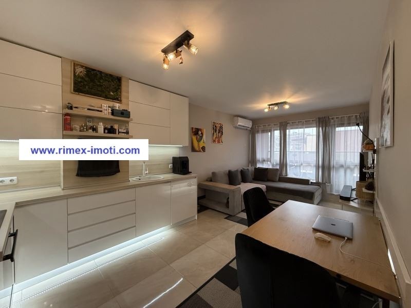 Продава 2-СТАЕН, гр. Пловдив, Кючук Париж