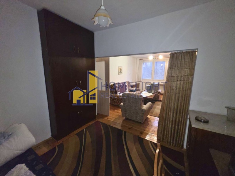 Продава ЕТАЖ ОТ КЪЩА, гр. София, Изток, снимка 8 - Етаж от къща - 52811651