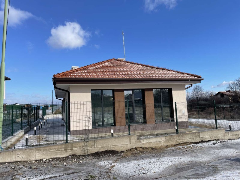 Продава КЪЩА, с. Хераково, област София област, снимка 4 - Къщи - 48108926