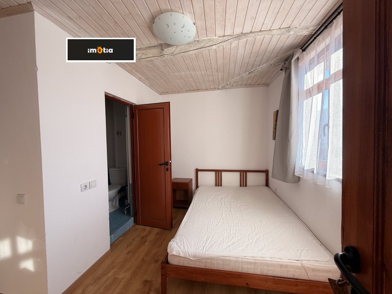 Продава КЪЩА, гр. Троян, област Ловеч, снимка 2 - Къщи - 53097746