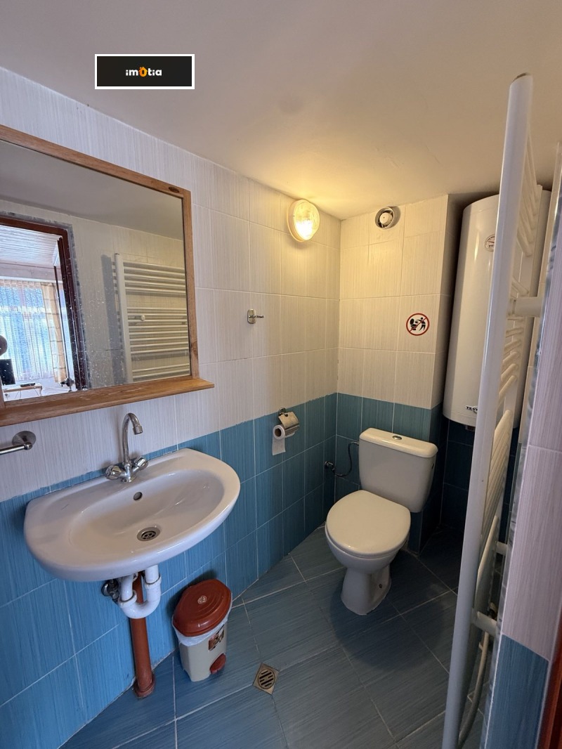 Продава КЪЩА, гр. Троян, област Ловеч, снимка 13 - Къщи - 53097746