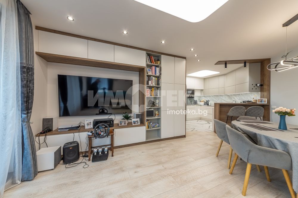 Продава 3-СТАЕН, гр. Варна, Бриз, снимка 5 - Апартаменти - 54591350
