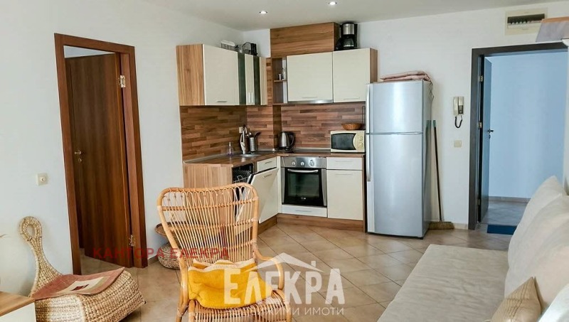 Продава 3-СТАЕН, гр. Бяла, област Варна, снимка 2 - Апартаменти - 53151374