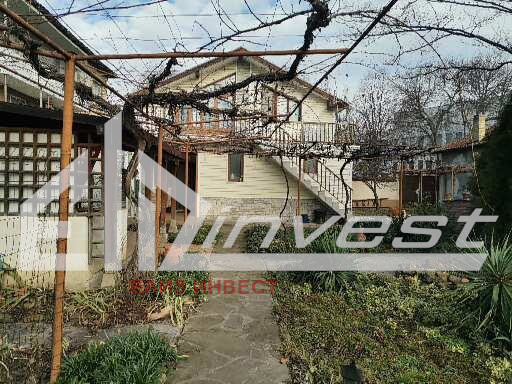 Продава КЪЩА, гр. Нови пазар, област Шумен, снимка 2 - Къщи - 53164558