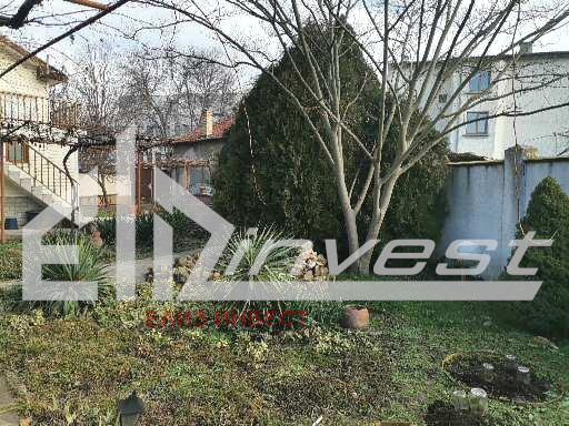 Продава КЪЩА, гр. Нови пазар, област Шумен, снимка 3 - Къщи - 53164558