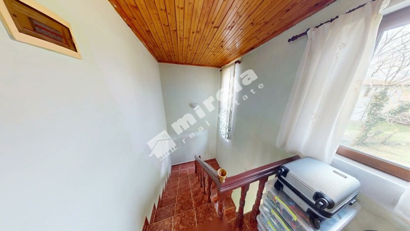 Продава КЪЩА, с. Порой, област Бургас, снимка 8 - Къщи - 53267856