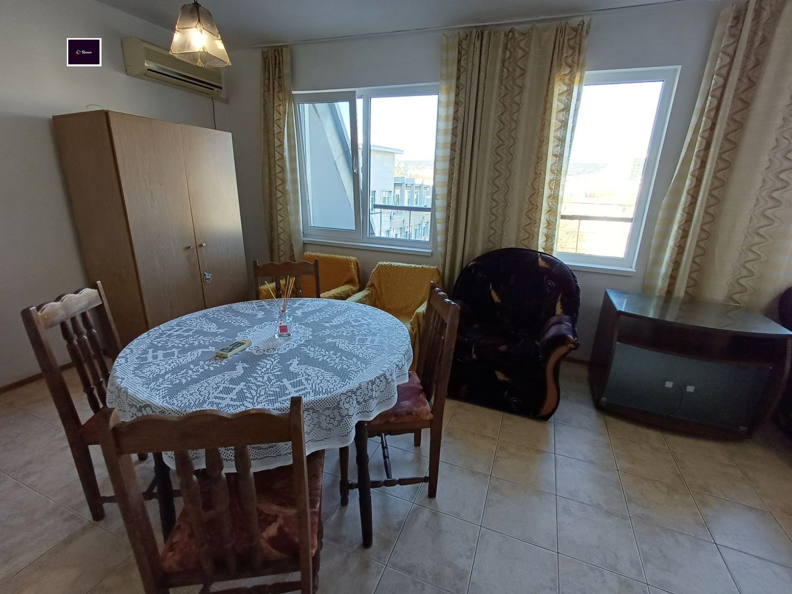 Продава 3-СТАЕН, гр. Варна, Окръжна болница-Генерали, снимка 2 - Апартаменти - 53824487
