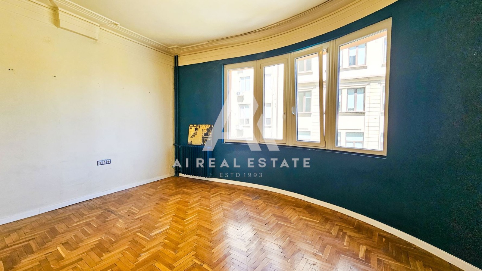 Продава 3-СТАЕН, гр. София, Център, снимка 2 - Апартаменти - 54291814