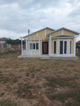 Casa Pelișat, regiunea Pleven 1