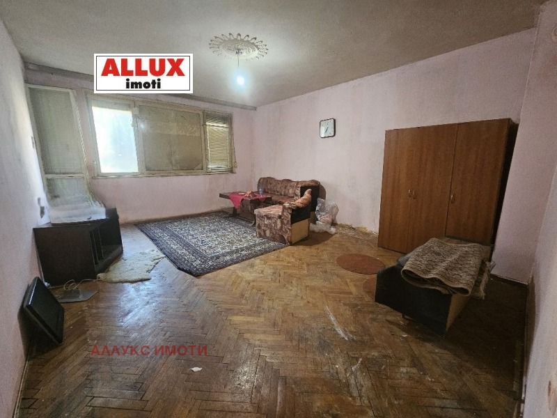 Продава 2-СТАЕН, гр. Русе, Широк център