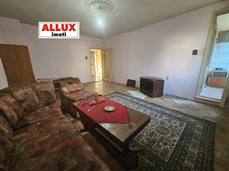 Продава 2-СТАЕН, гр. Русе, Широк център, снимка 2 - Апартаменти - 53002068