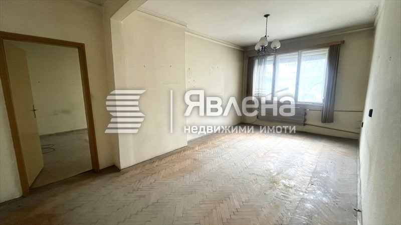Продава 2-СТАЕН, гр. София, Център, снимка 2 - Апартаменти - 56571557
