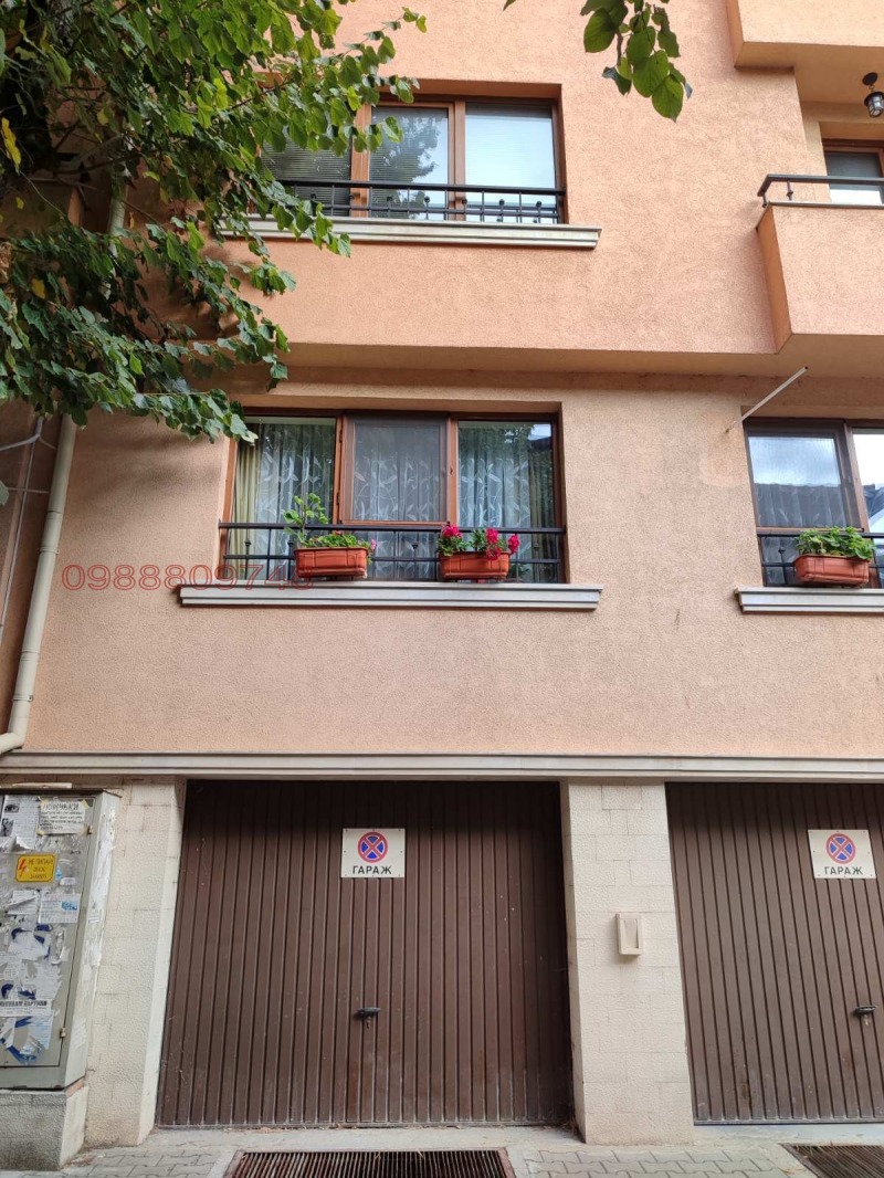 Продава АТЕЛИЕ, ТАВАН, град Варна, Гръцка махала • по договаряне • 61206496 1