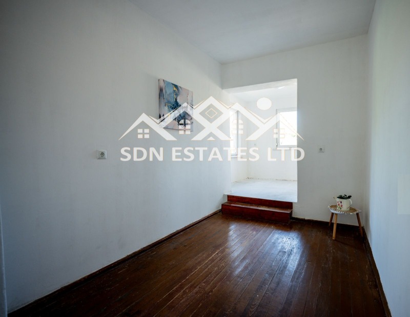 Продава КЪЩА, гр. Казанлък, област Стара Загора, снимка 3 - Къщи - 52622380