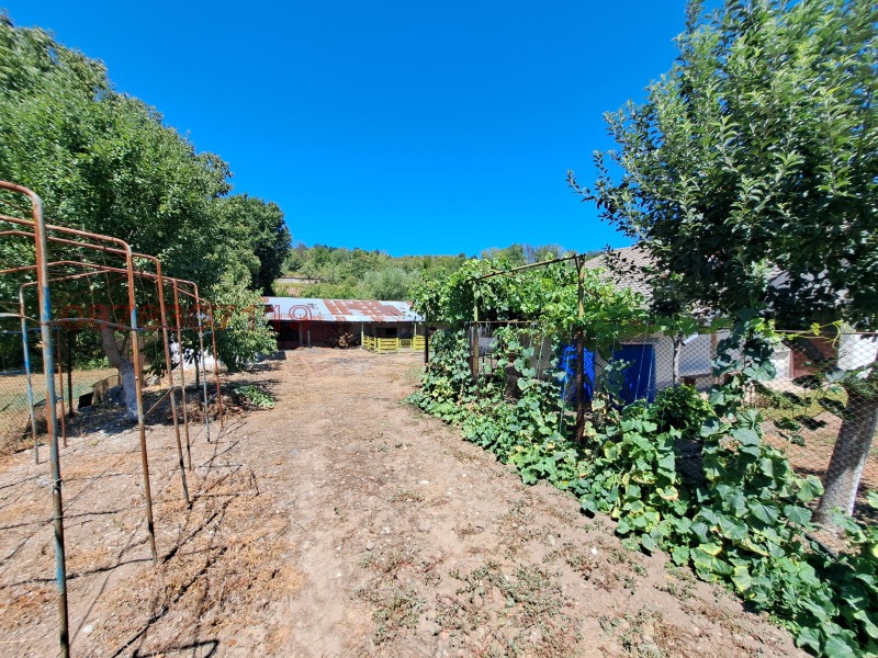 Продава ВИЛА, с. Ерден, област Монтана, снимка 8 - Вили - 53286851