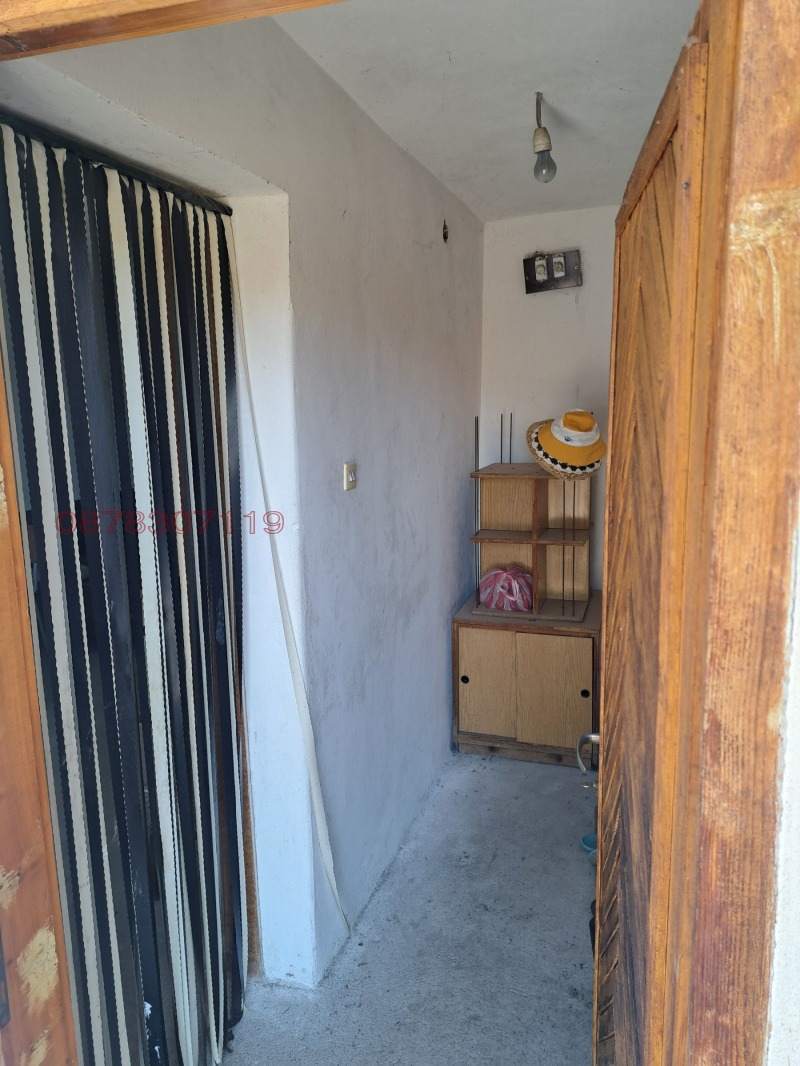 Продава ВИЛА, с. Ерден, област Монтана, снимка 4 - Вили - 53286851