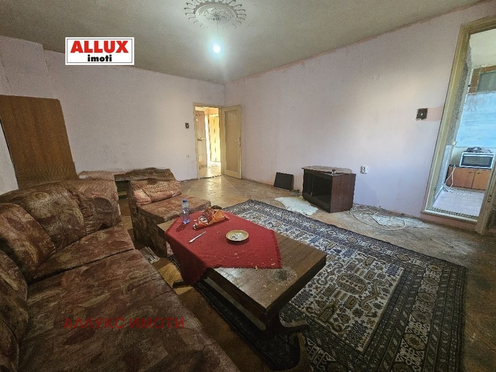 Продава 2-СТАЕН, гр. Русе, Широк център, снимка 2 - Апартаменти - 53002068