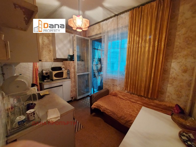 Продава  3-стаен град Варна , Възраждане 2 , 61 кв.м | 10077742 - изображение [4]