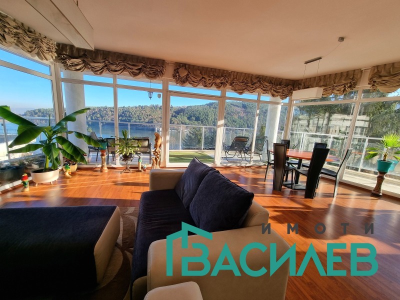 Продава МНОГОСТАЕН, гр. София, с. Панчарево, снимка 2 - Апартаменти - 52800702