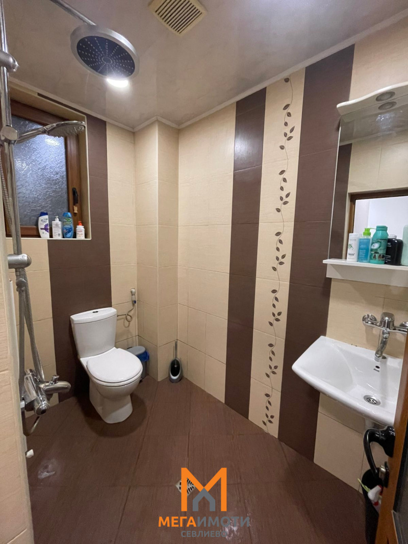 Продава ЕТАЖ ОТ КЪЩА, гр. Севлиево, област Габрово, снимка 12 - Етаж от къща - 54081413