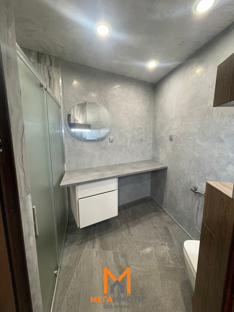 Продава ЕТАЖ ОТ КЪЩА, гр. Севлиево, област Габрово, снимка 2 - Етаж от къща - 54081413