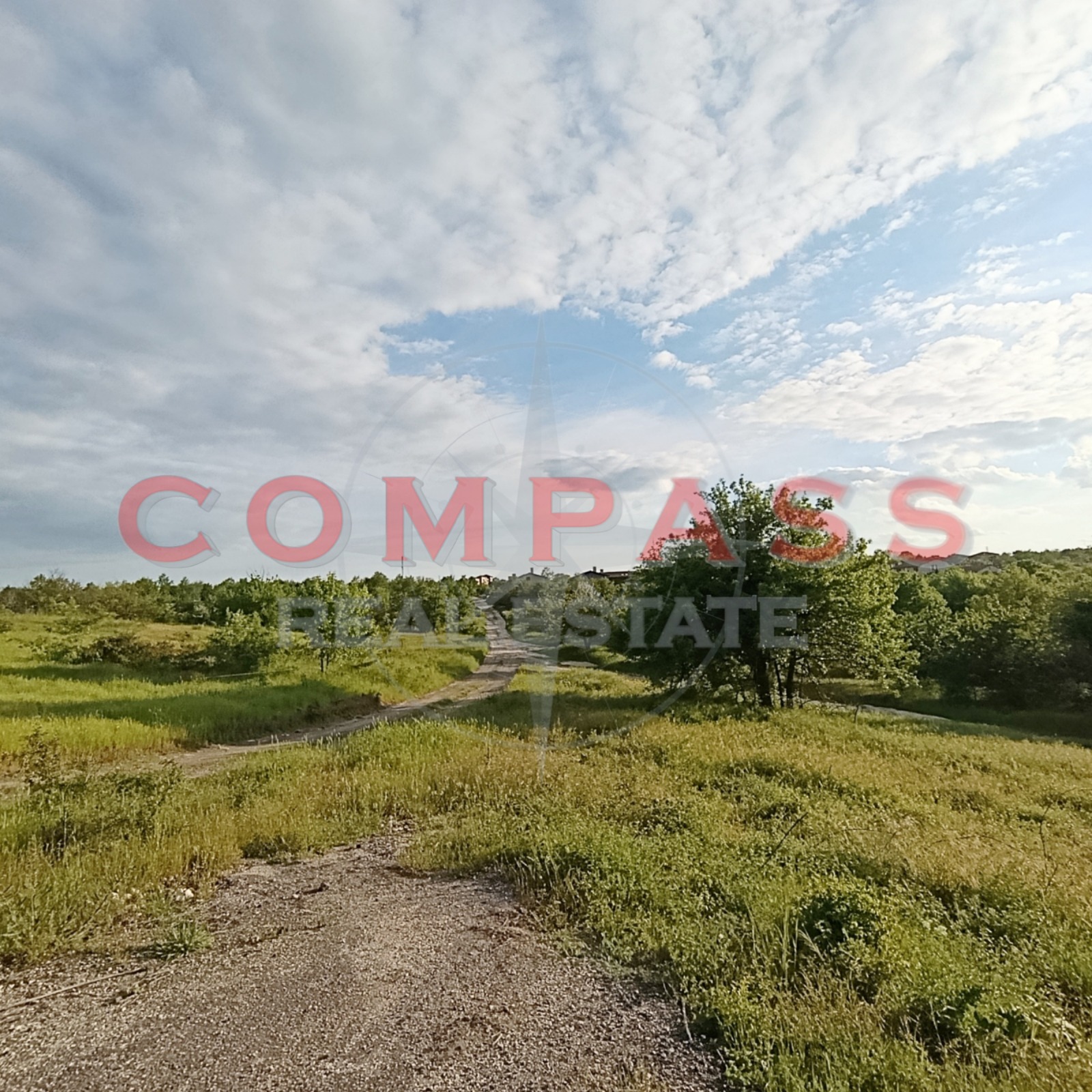 Продава ПАРЦЕЛ, с. Приселци, област Варна