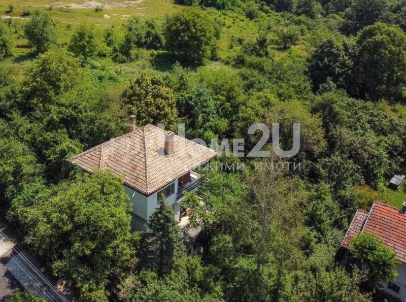 Продава КЪЩА в област София, гр. Правец - 292 кв.м / 110 000 € » 215 141.30 лв., ХОУМ ТУ Ю БЪЛГАРИЯ