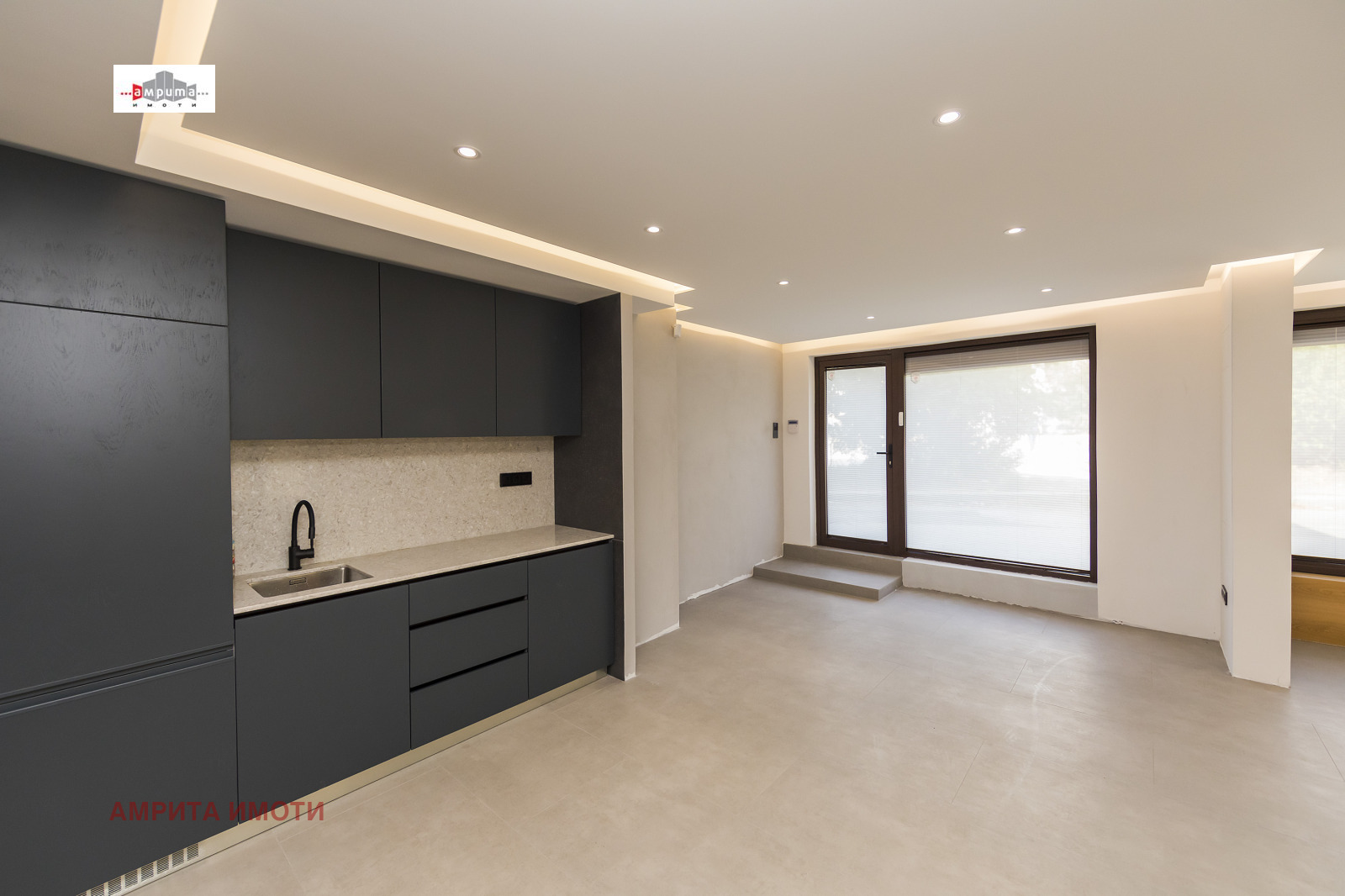 Продава ОФИС | Imot.bg — изображение 1