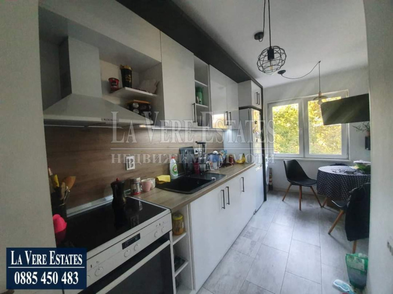 Te koop  2 slaapkamers Ruse , Tsentar , 96 m² | 98997278