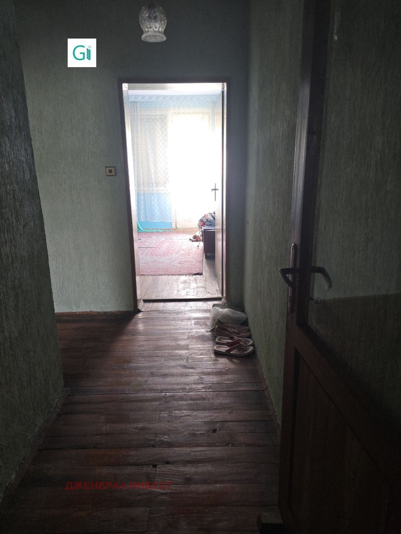 Продава КЪЩА, с. Бараково, област Кюстендил, снимка 12 - Къщи - 53020256