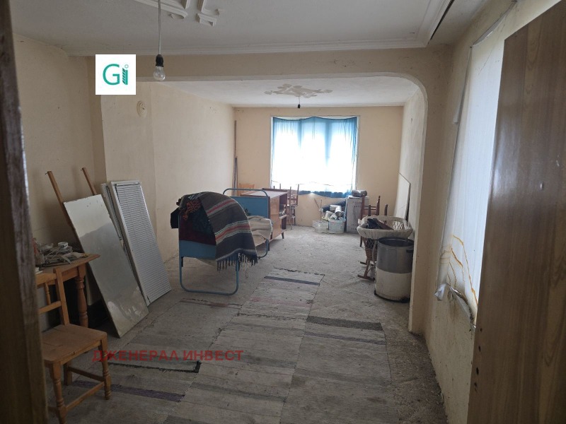 Продава КЪЩА, с. Бараково, област Кюстендил, снимка 15 - Къщи - 53020256