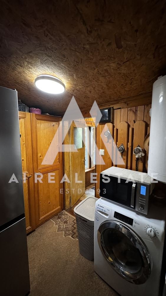 Продава ВИЛА, гр. Плевен, м-т Мъртва долина, снимка 5 - Вили - 51988780