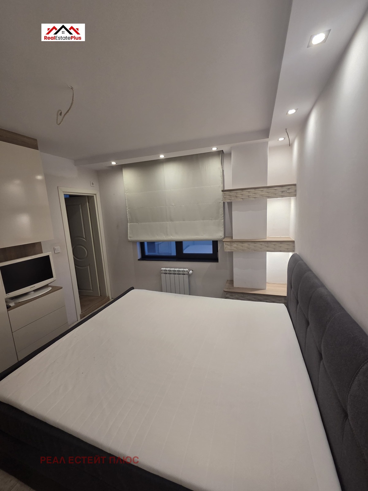 Продава 3-СТАЕН, гр. Плевен, Идеален център, снимка 2 - Апартаменти - 53857240