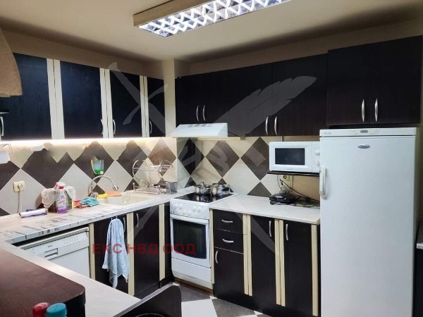 Продава  4-стаен град Пловдив , Център , 102 кв.м | 38460831