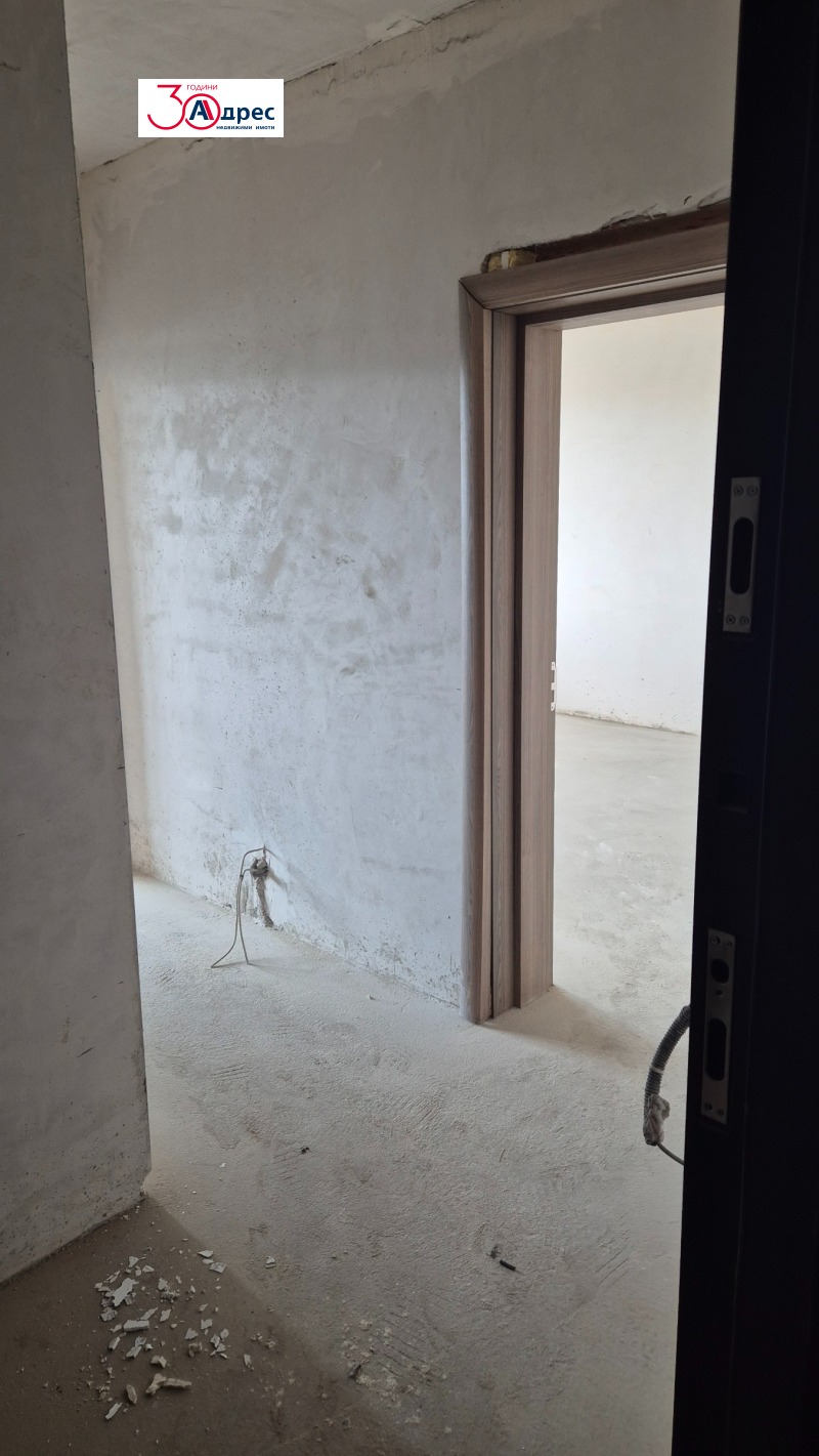 Продава  1-стаен град Добрич , Център , 72 кв.м | 85378350 - изображение [2]