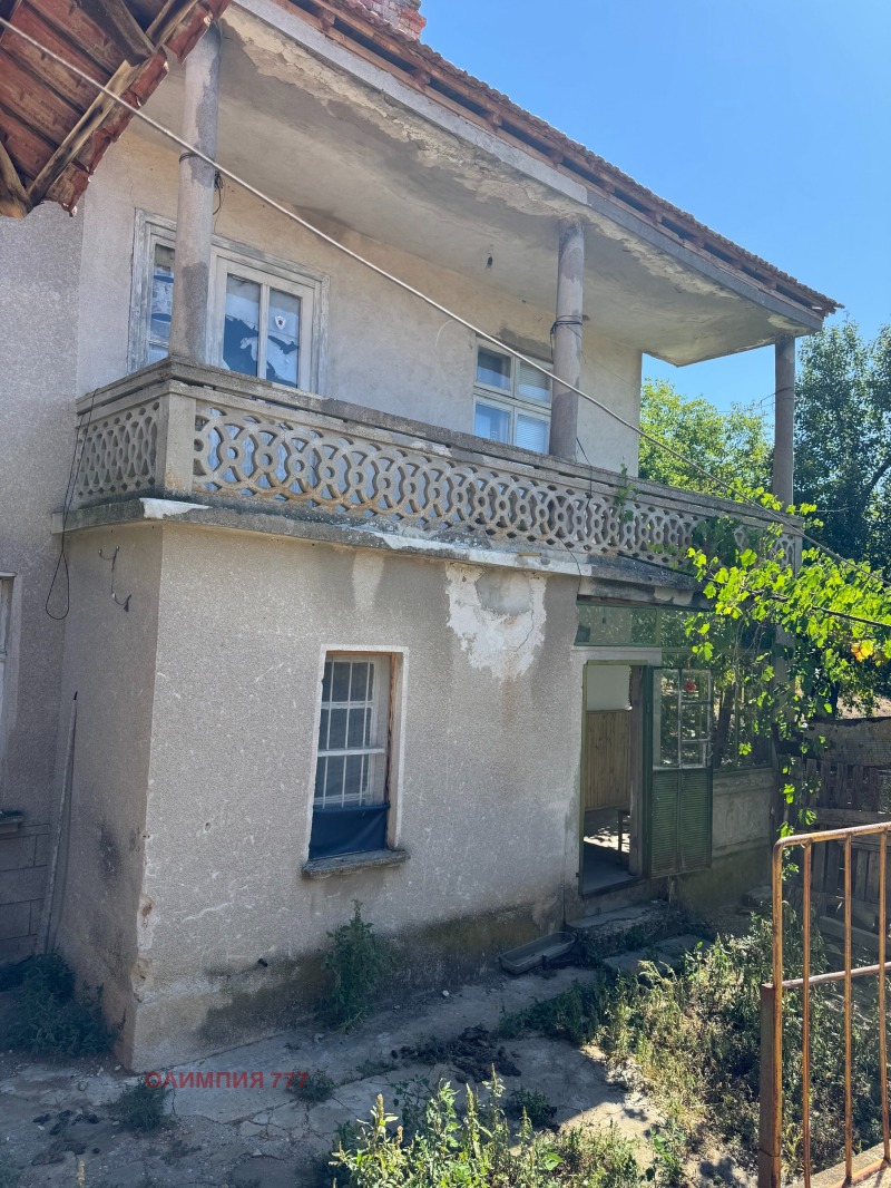 Продава КЪЩА, област Плевен, с. Николаево • 18000 € • 68493271 — Holmes.bg