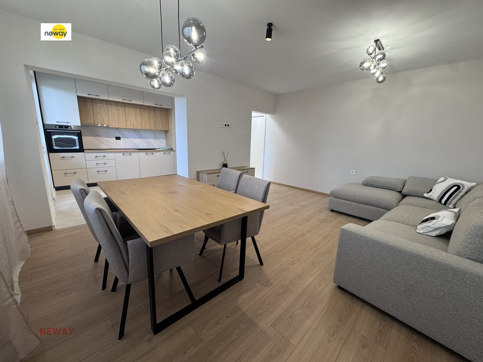 Продава 3-СТАЕН, гр. Плевен, Широк център, снимка 6 - Апартаменти - 55501236