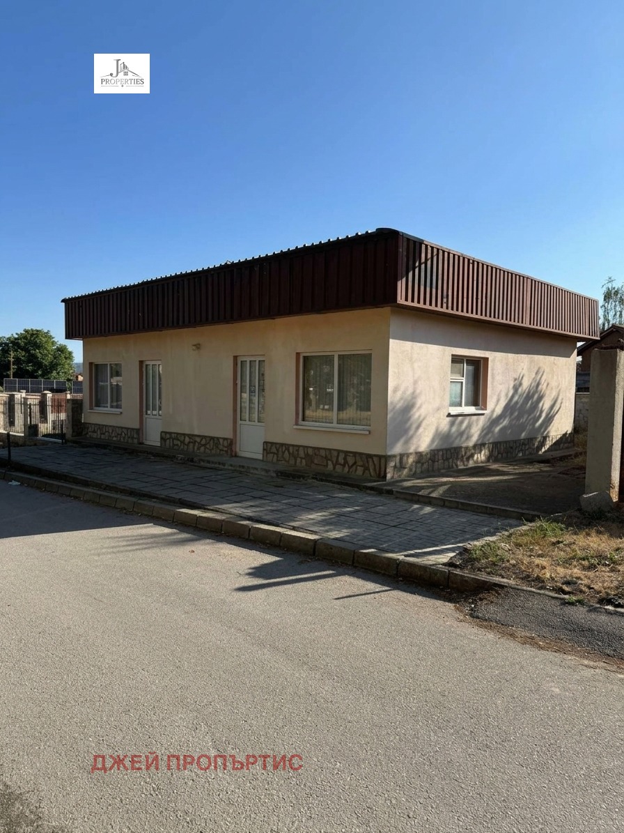 Продава МАГАЗИН, с. Белчин, област София област