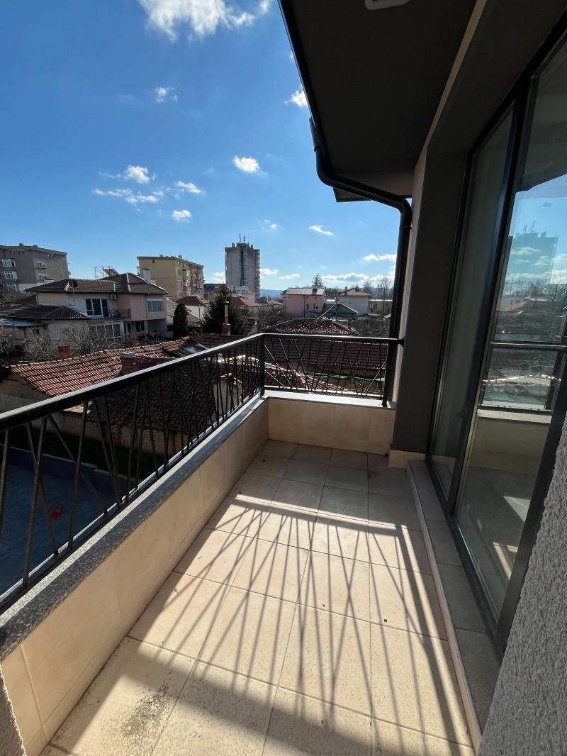 Продава 3-СТАЕН, гр. Казанлък, област Стара Загора, снимка 11 - Апартаменти - 53075522