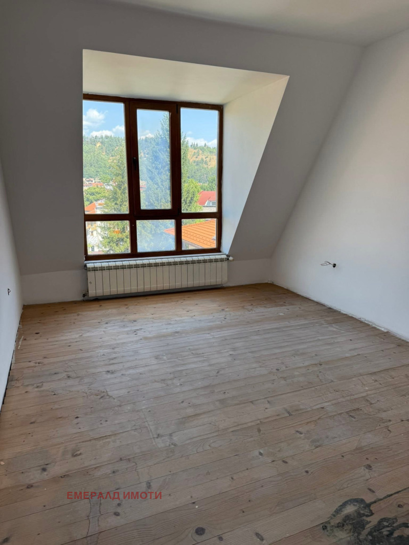 Till salu  3+ sovrum region Blagoevgrad , Razlog , 135 kvm | 70348987 - bild [11]